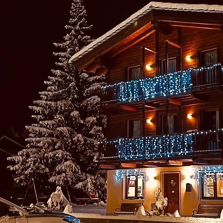 Villa Americana Chambres D'Hotes Champoluc Bagian luar foto