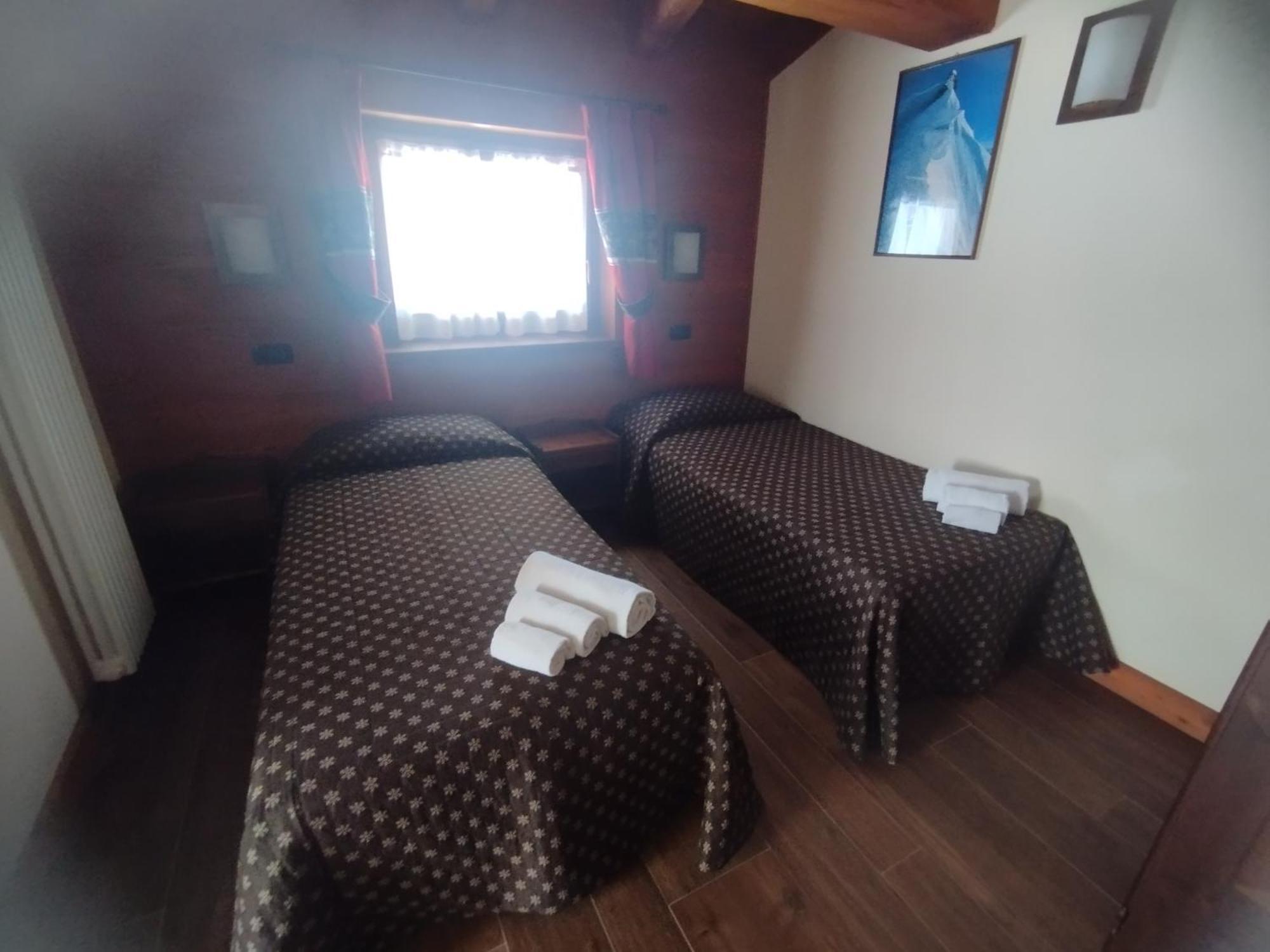 Villa Americana Chambres D'Hotes Champoluc Bagian luar foto