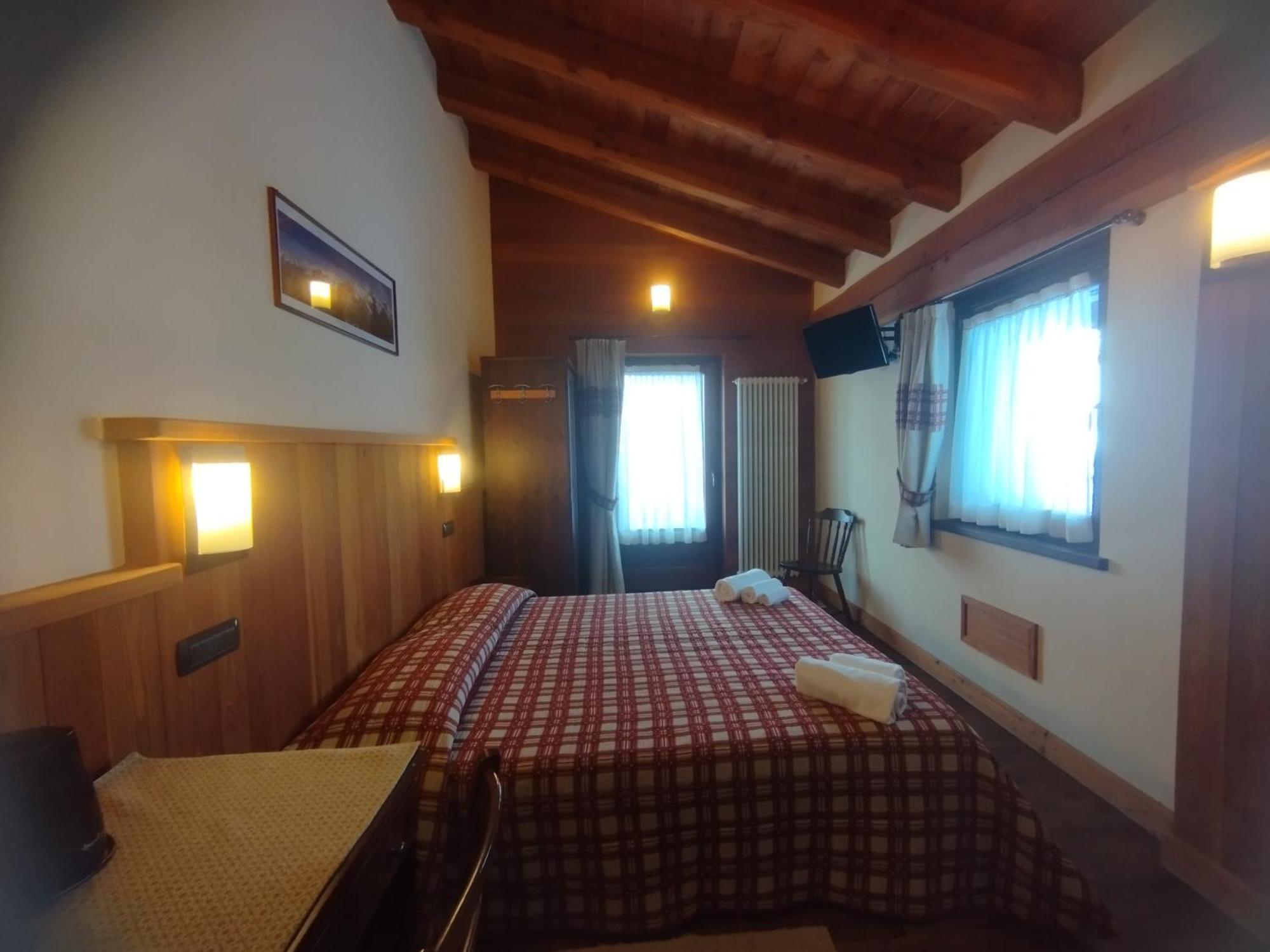 Villa Americana Chambres D'Hotes Champoluc Bagian luar foto
