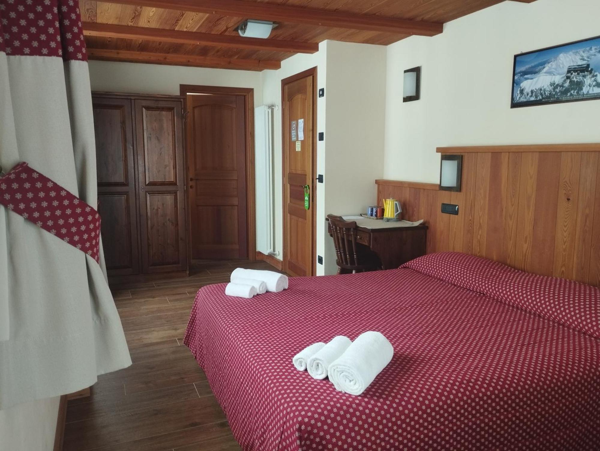 Villa Americana Chambres D'Hotes Champoluc Bagian luar foto
