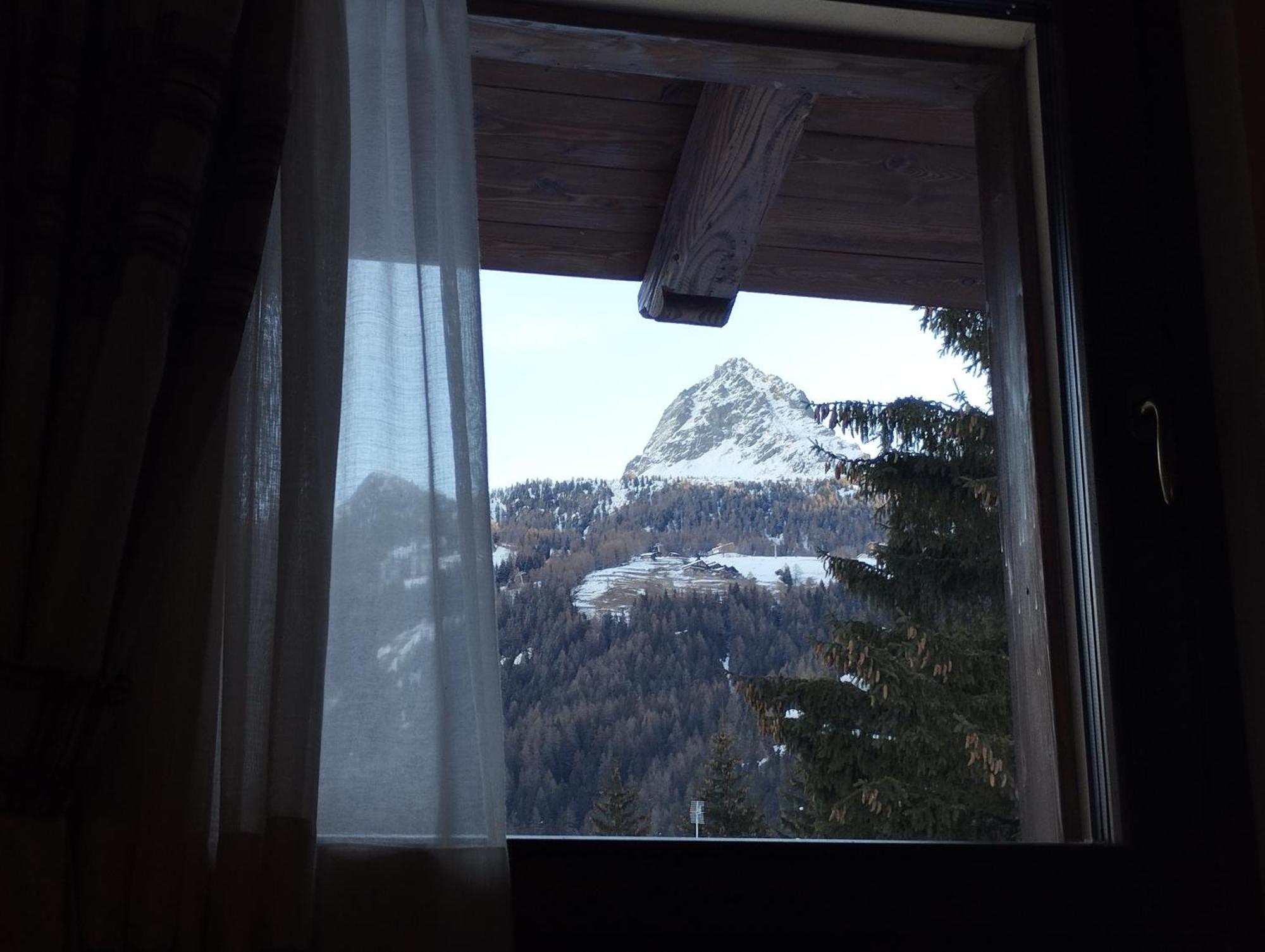 Villa Americana Chambres D'Hotes Champoluc Bagian luar foto